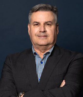 Mr Derek Naude